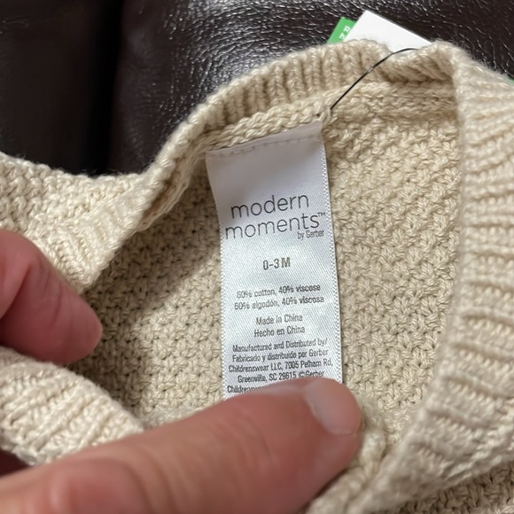 Two Modern Moments Sweater Type Onsies 0-3 months and 6-9 months - Picture 2 of 14